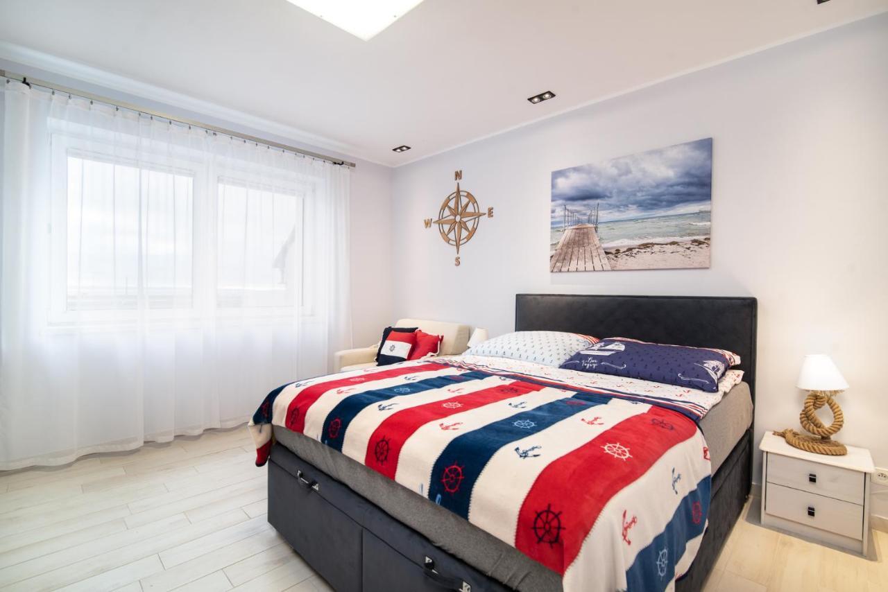 Apartament w Helu Bagian luar foto