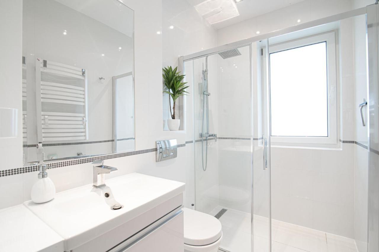 Apartament w Helu Bagian luar foto